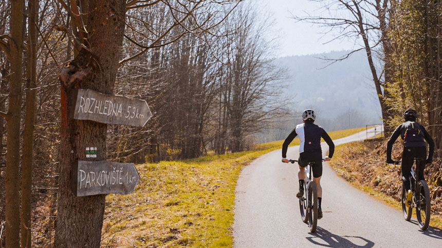 V okolí Bošáce s jazdcom CTM Racing | TIP NA VÝLET