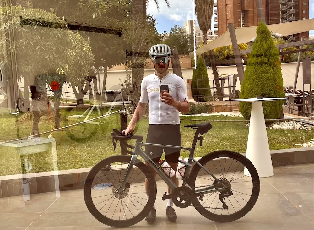 Scott Addict RC 30 - cestný bicykel počas cyklodovolenky Costa Blanca