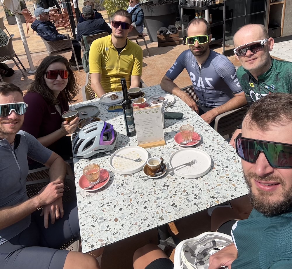 Skupina slovenských cyklistov na cyklodovolenke na Costa Blanca