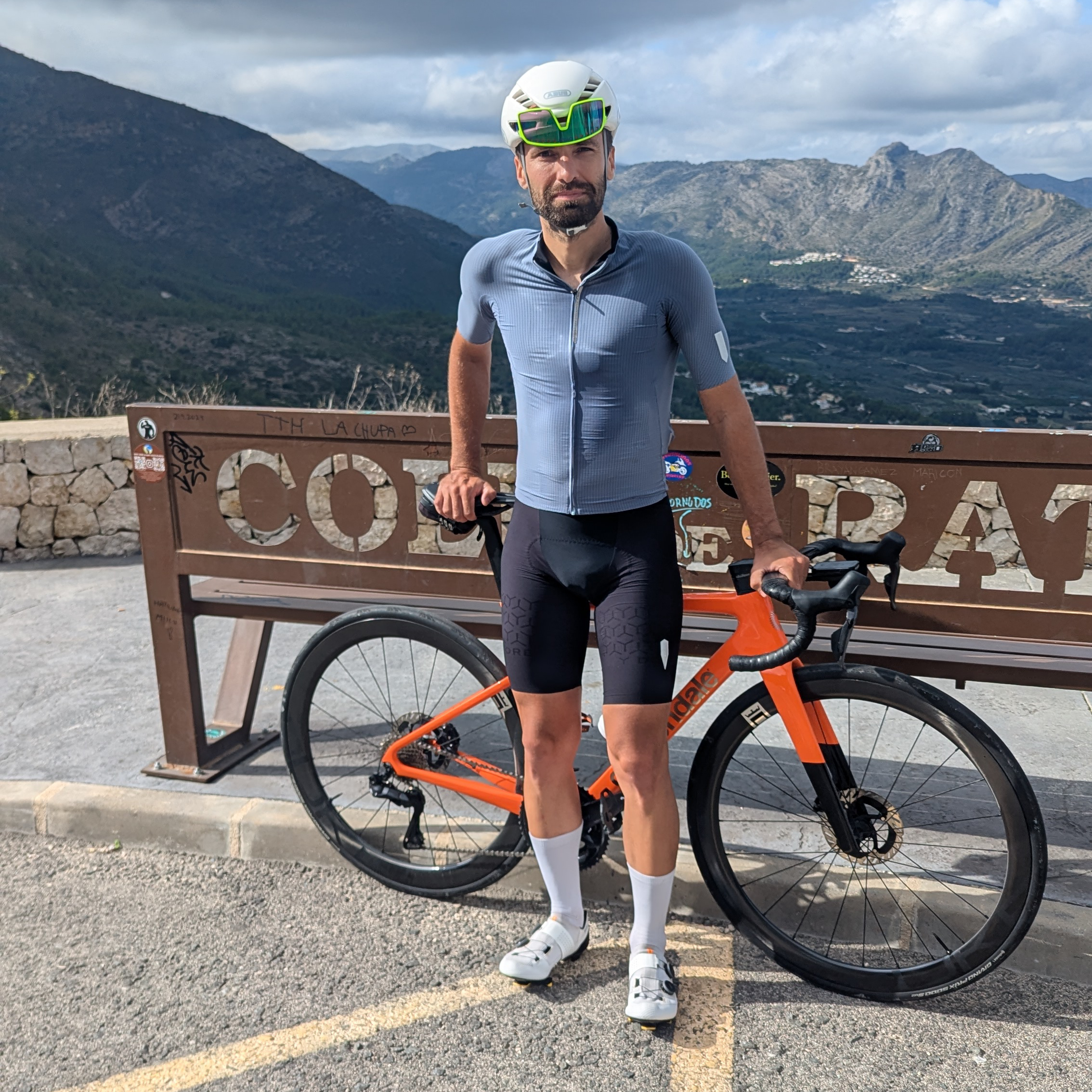 Q36.5 kolekcia cyklistického oblečenia – portfólio talianskej značky