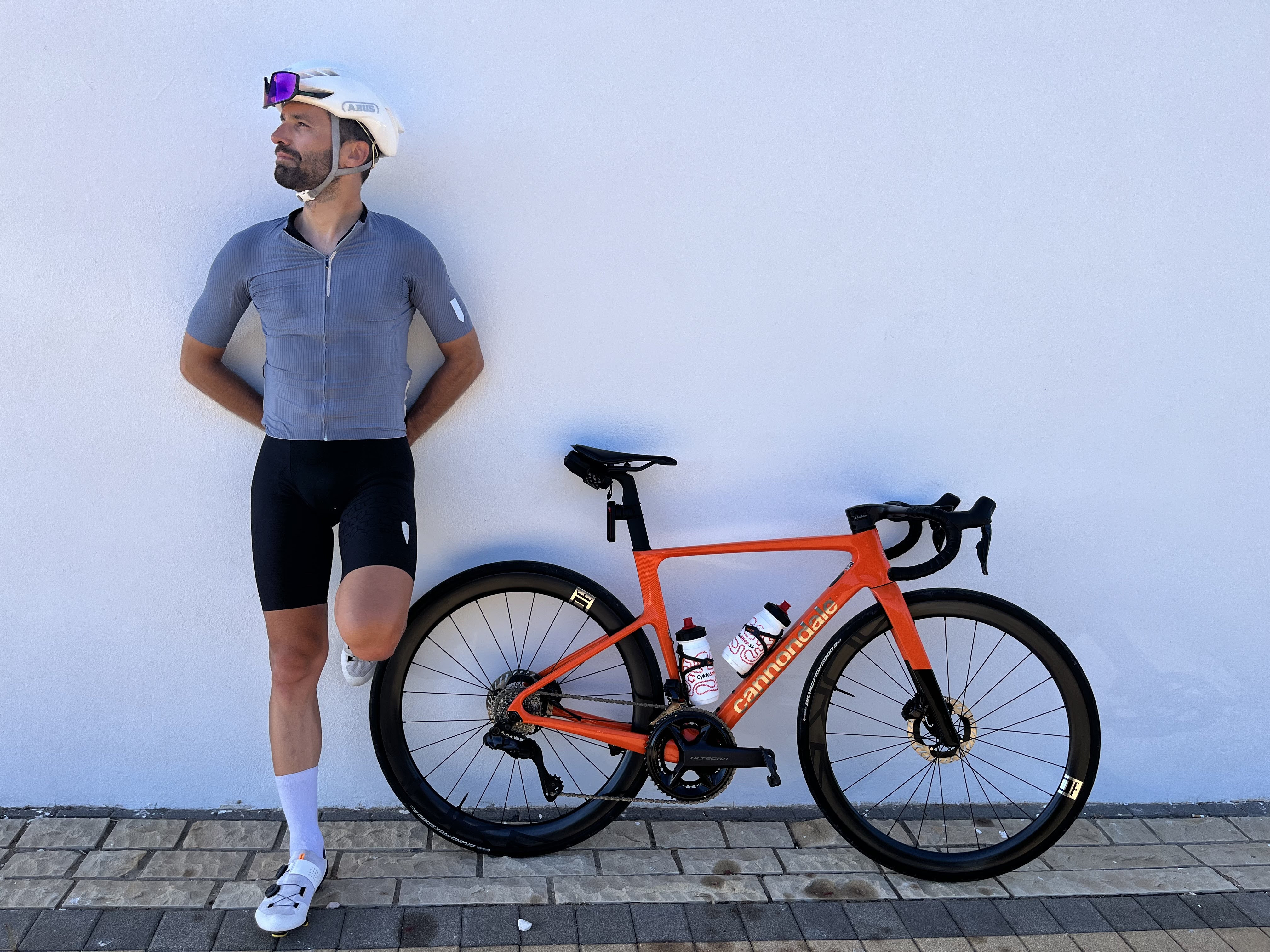 Q36.5 Dottore PRO cyklistický dres a nohavice – recenzia CykloShop