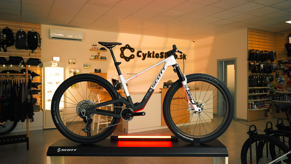 Scott Spark RC World Cup Evo 2027 - unboxing nového XC bicykla v CykloShope