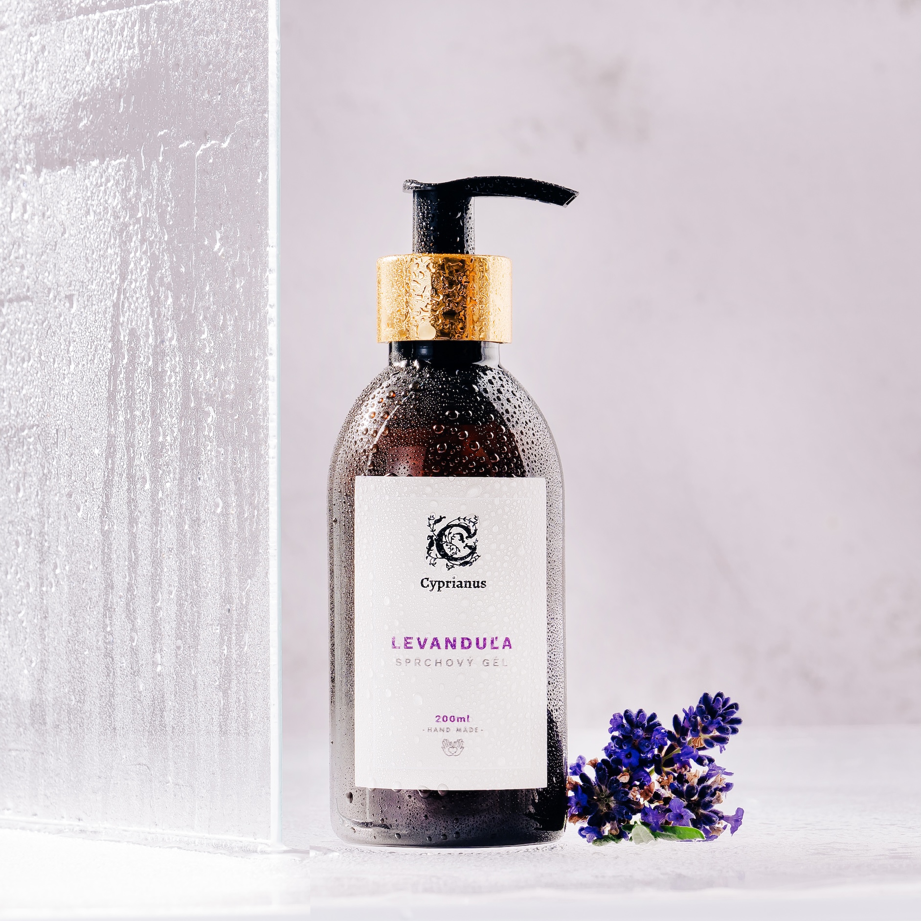 Šampóny, sprchové gély a mydlá