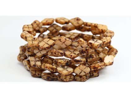 Table cut-pears-18mm