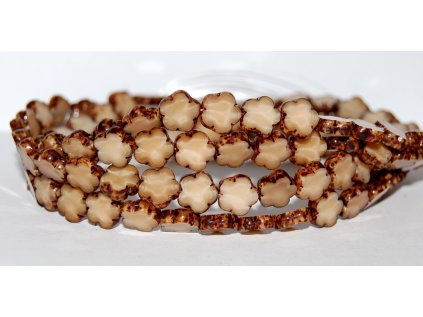 Flowers 10mm - Table cut beads