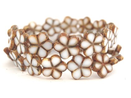 Flowers 17mm - Table cut beads