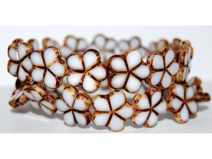 Flowers 17mm - Table cut beads