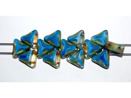 Trojúhelníky - 2 HOLE