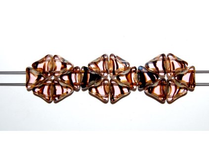 Trojúhelníky - 2 HOLE