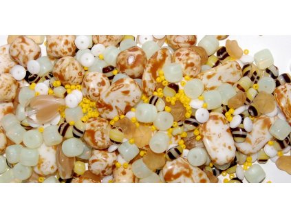 mixyy of glass beads