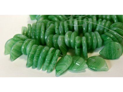 Leaves 18x13mm