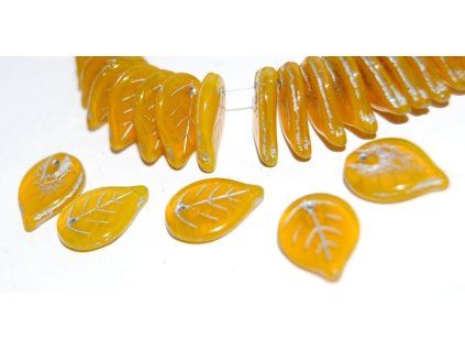 Leaves 18x13mm