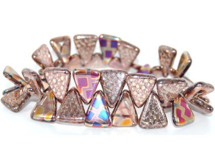 Pressed - Triangle 14x18mm