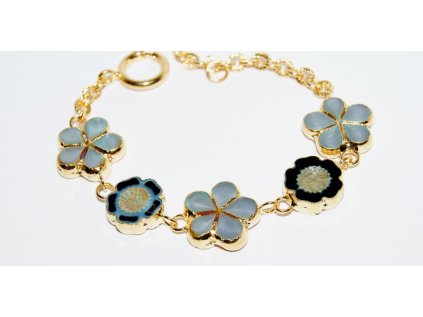 Size of beads is: 14mm, 17mm.