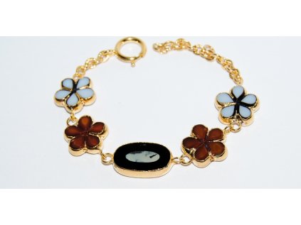 Size of beads is: 17mm, 22x12mm.