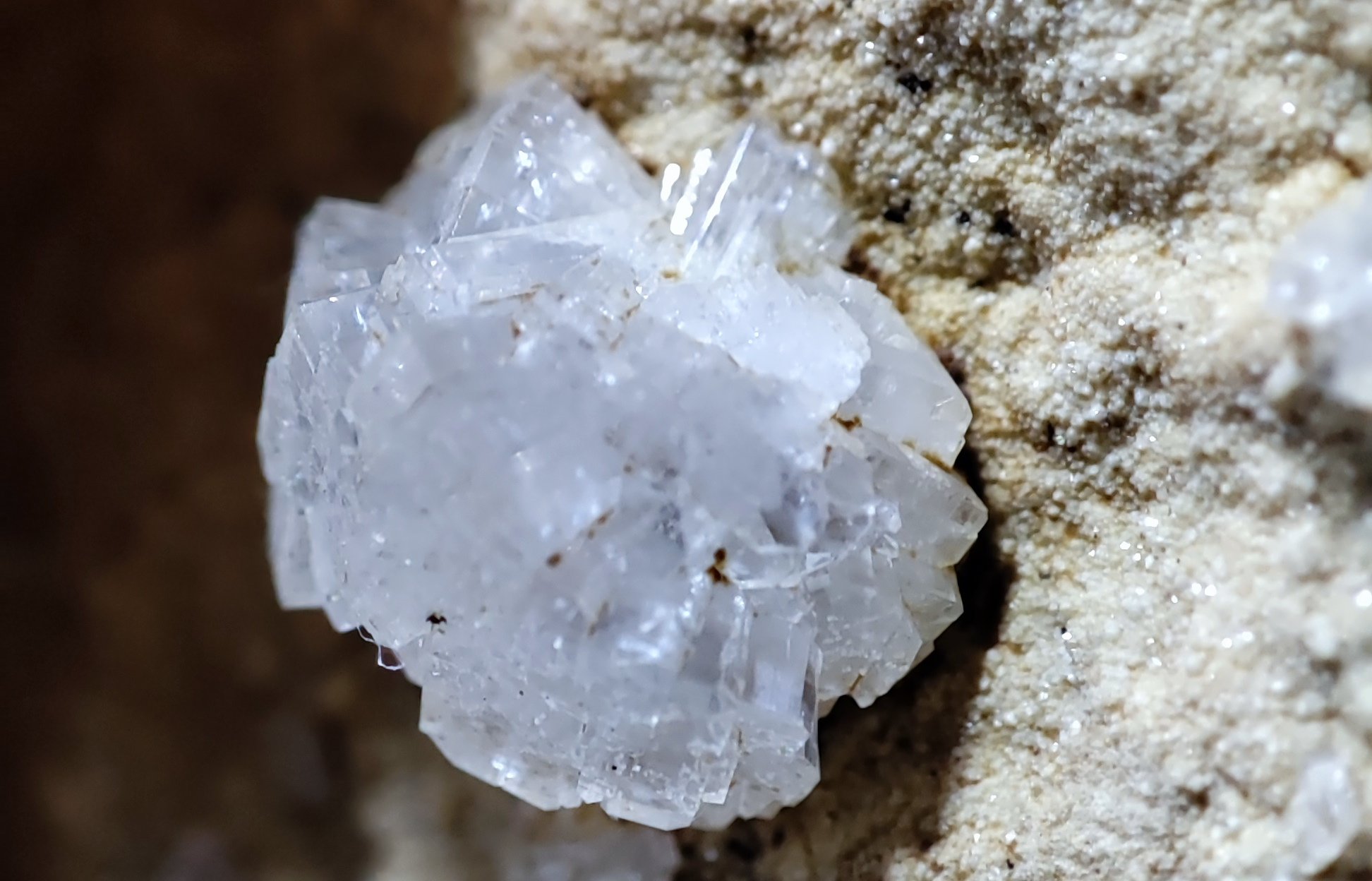 Jezerní hora u Klášterce nad Ohří – naleziště thomsonitu v Doupovských horách