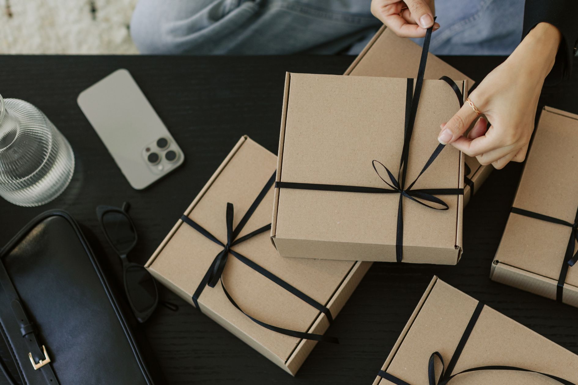 Jak vybrat firemní dárek, který potěší a posílí vztahy