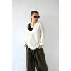 Oversize V-neck svetr krémová