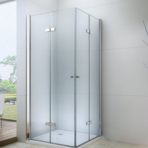 Sprchové kouty v koupelně šetří místo a čas