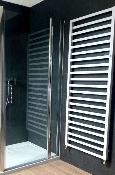 ROSS Luxury 85x190 cm - jednokřídlé sprchové dveře 81,5-86,5 cm dveře lze instalovat na pravou i levou stranu