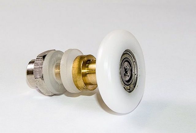 ROSS Excentrické pojezdové kolečko na sprchový kout Ø 25 mm - 1 kus