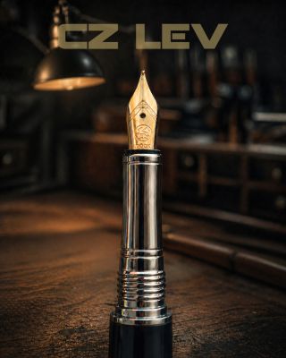 Řemeslo, které nezaniká. Každý detail má svůj význam. Každé pero svůj charakter. CZ LEV Poctivá ruční práce #czlev...