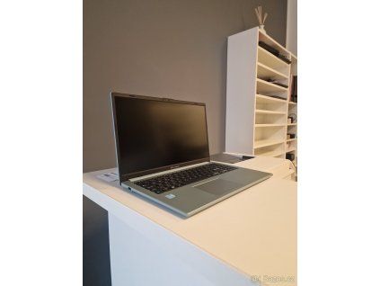 Asus Vivobook E1504G – repasovaný notebook