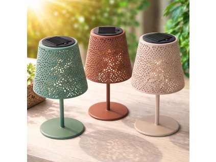 Solární stolní lampa