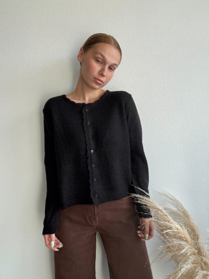 Svetrík LOUE - ČIERNA