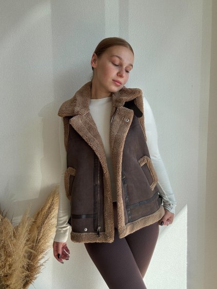 ČOKOLÁDOVÁ TEDDY VESTA - LESA