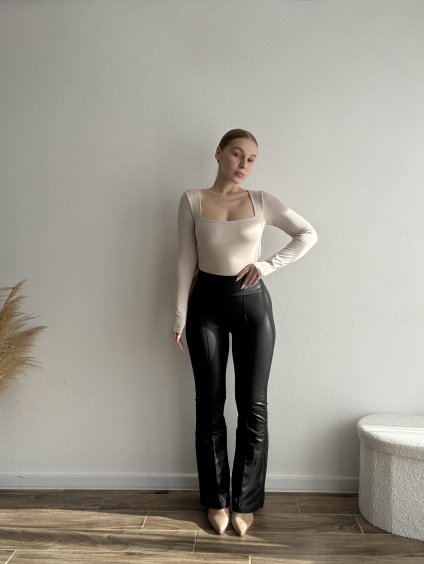 KOŽENKOVÉ LEGÍNY LUCINE - ČIERNA