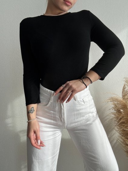 VRUBKOVANÉ BASIC TRIČKO NADIN - ČIERNA