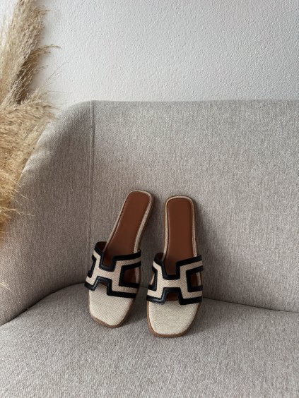 ŠĽAPKY TAMIA - ČIERNA