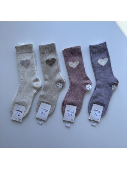 Dámske vlnené ponožky so srdiečkom
