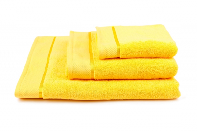 Osuška Star 70x140 cm žlutá