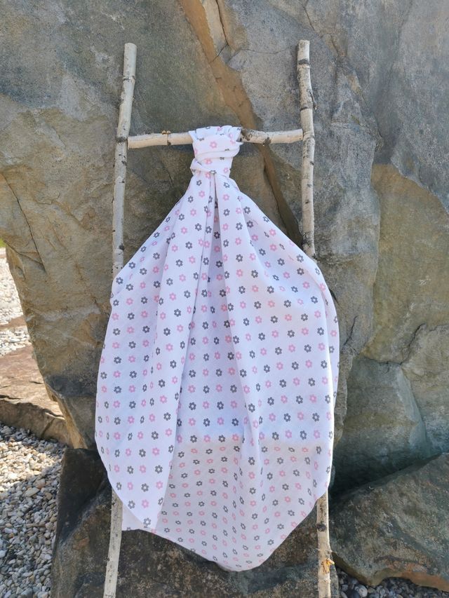 Tetra osuška  90x100 cm Květinky šedorůžové (bal 1 ks)