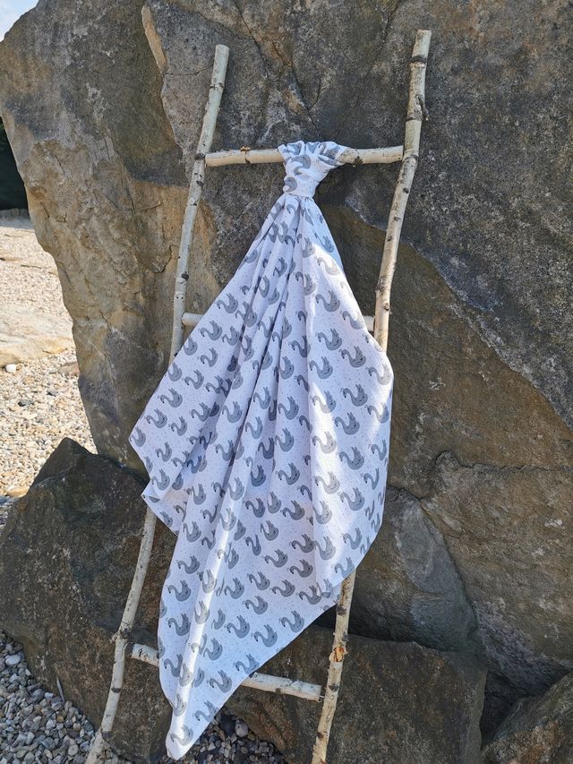 Látková plena 70x70 cm Šedé labutě (balení 5 ks)