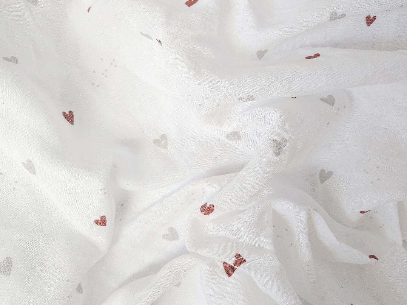 Zavinovací plena 120x120 cm Karamelová srdíčka (balení 1 ks)