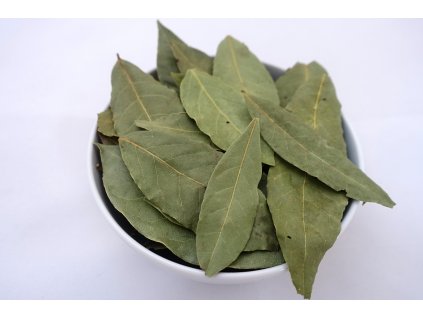 Bobkový list celý 1