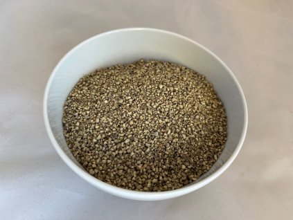 pepř bílý drcený