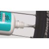Tmel FINISH LINE FiberLink Tubeless Sealant 8oz/240ml - dávkovač