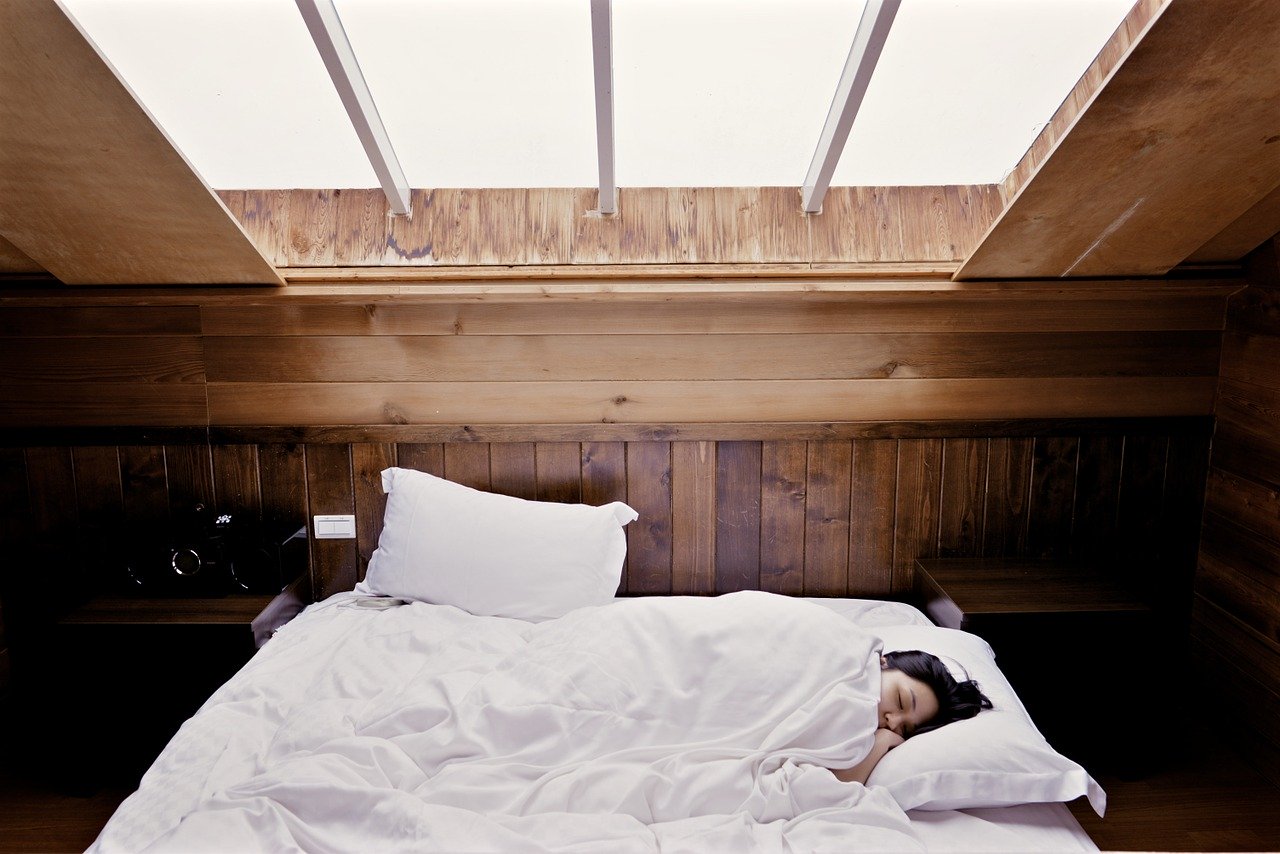 Jak vybrat postel, v níž se vyspíte do růžova?