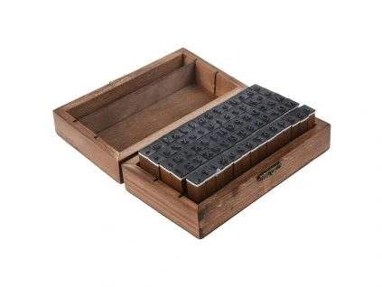 drevena vintage razitka 70 kusu abeceda cislice