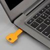 USB Flash disk / Fleška 4 GB ve tvaru klíče / Klíč (Barva Černá)