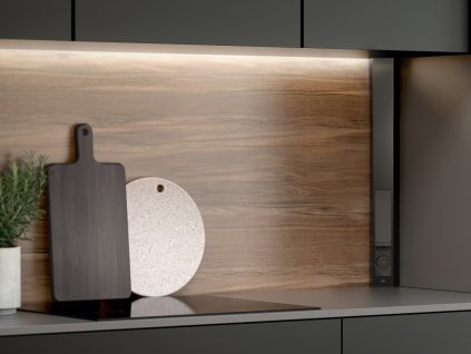 Zásuvková lišta Bachmann Casia 2 dlouhá - černá (Konfigurace elektrozásuvky 3x230V + USB nab. A+C)