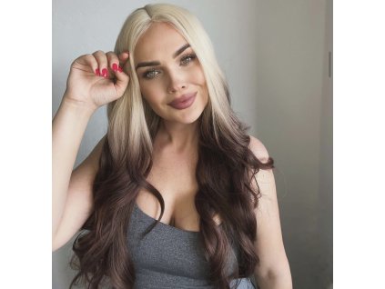Blond paruka se síťkou a hnědými konečky (lace front)