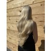 Vlnitá blond paruka Laura se síťkou (3)