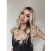 Zářivá blond paruka Caroline se síťkou (lace front)