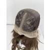 Dlouhá oříškově hnědá paruka Jenna se síťkou (lace front)