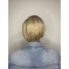 Zářívá blond mikádo paruka Sasha s ofinou
